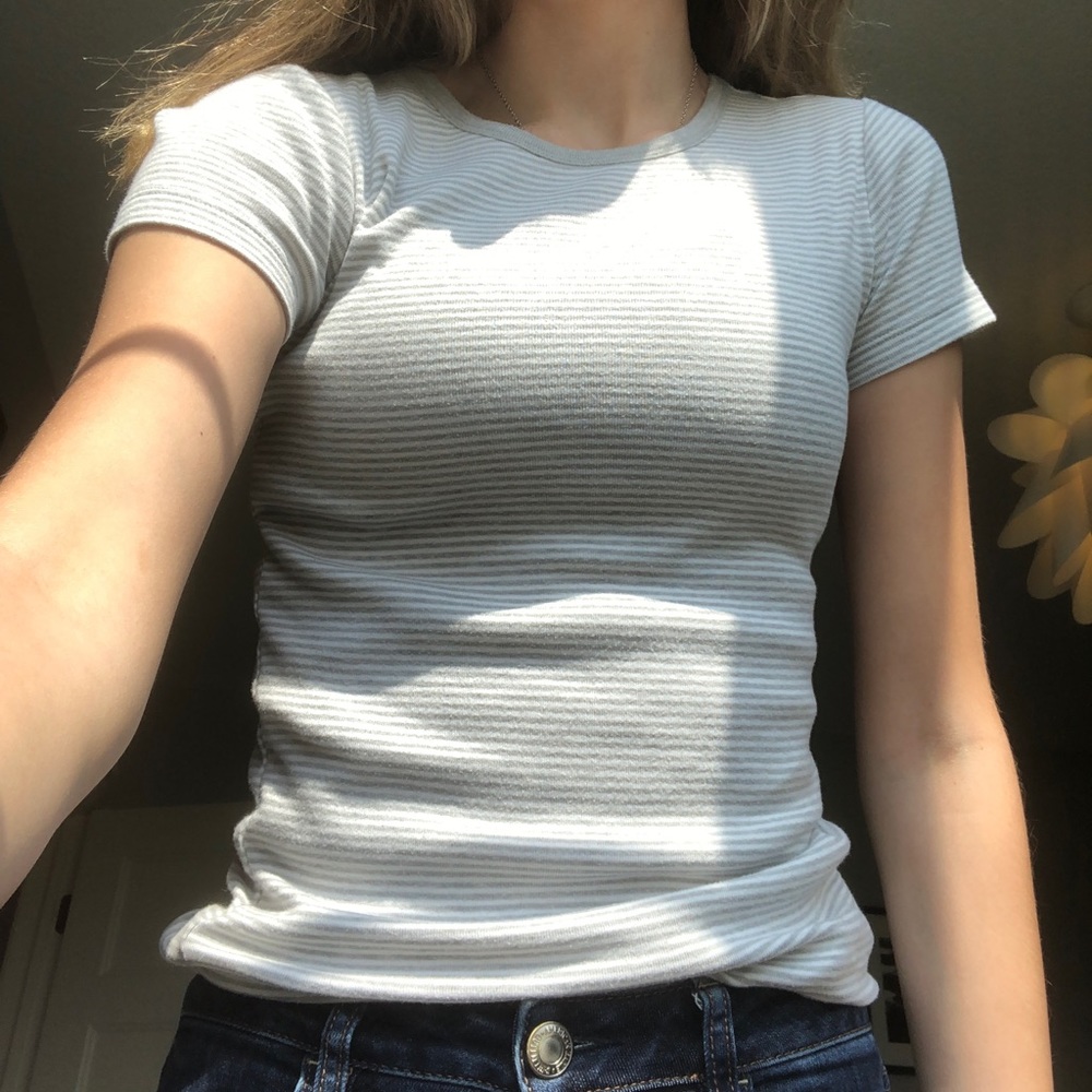 The Gap striped crewneck tshirt